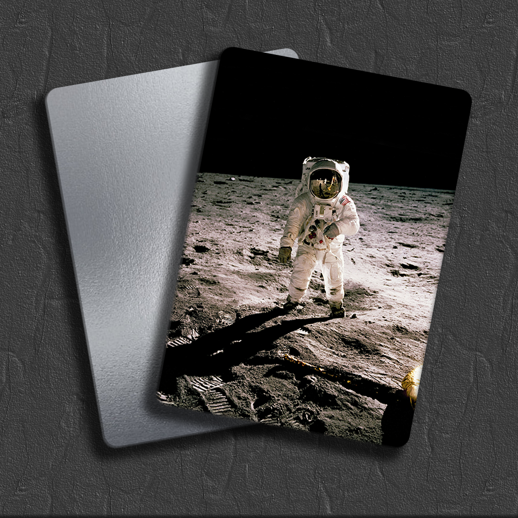 Ay'da Yürüyen Astronot (Apollo 11) - Metal Poster / Tablo